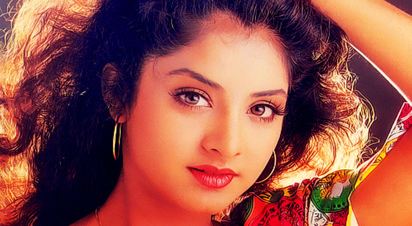 10 Bollywood Actresses Who Commited Suicide Or Died In Young Age