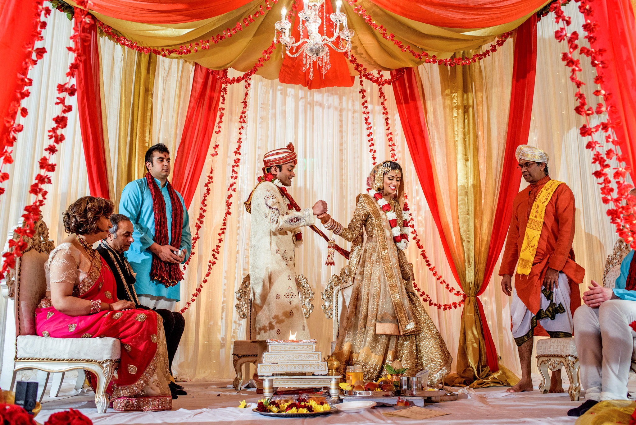 Saat Pheras Or Saptapadi Find Out Its Significance In Hindu Marriage